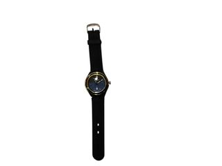 RELOJ SWATCH IRONY NEGRO DETALLES DORADOS