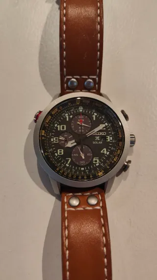 Reloj Seiko  Solar Automático Correa  de cuero.