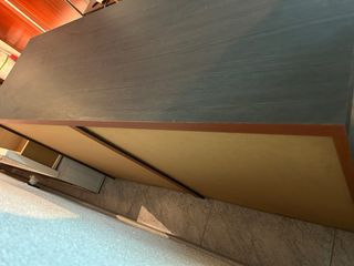 Mueble de salón madera y cristal