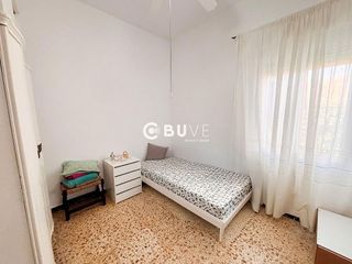 Chalet en venta en Carmona