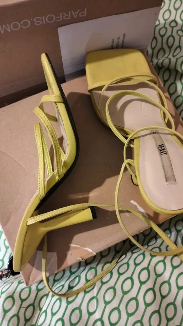 Sandalias Zara Pistacho Talla 37