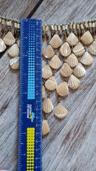 Collana vintage etnica con pendenti a conchiglia