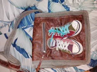 Bolso juvenil marrón y multicolor