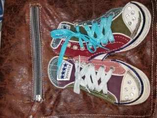 Bolso juvenil marrón y multicolor