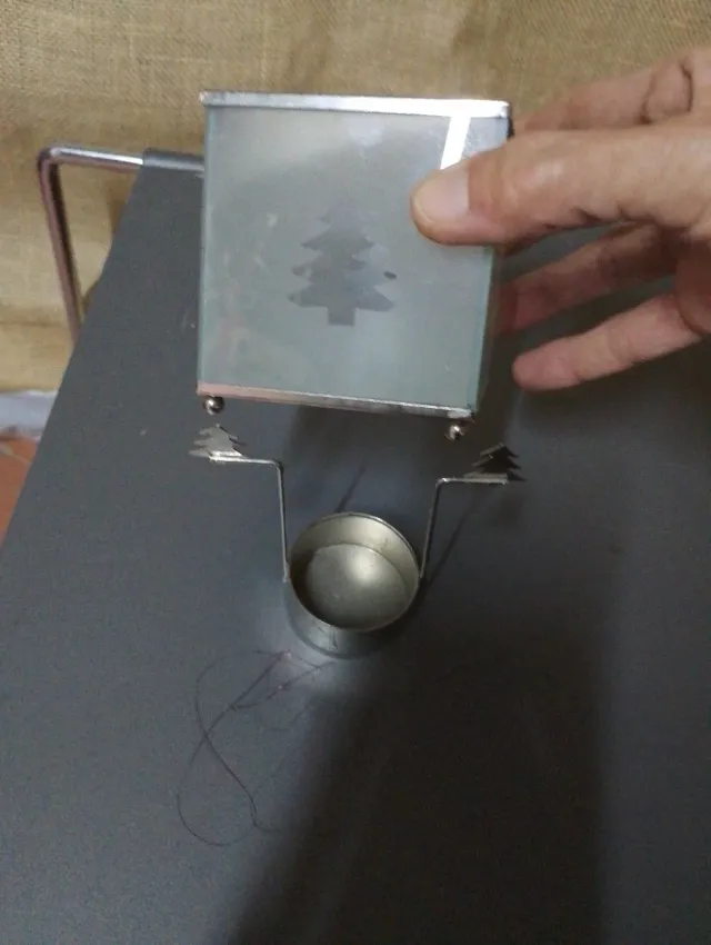 Porta-velas de cristal com árvores prateadas