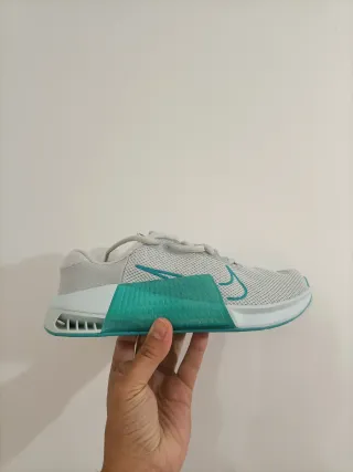T38,5 Nike Metcon 8  Turquesa