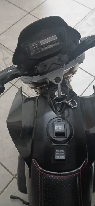 Moto elettrica per bambini Aprilia