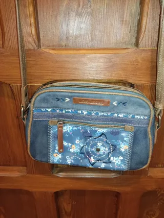 Bandolera Lois azul y beige