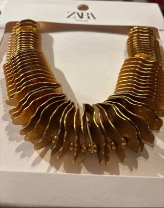 Collar dorado Zara Encarni
