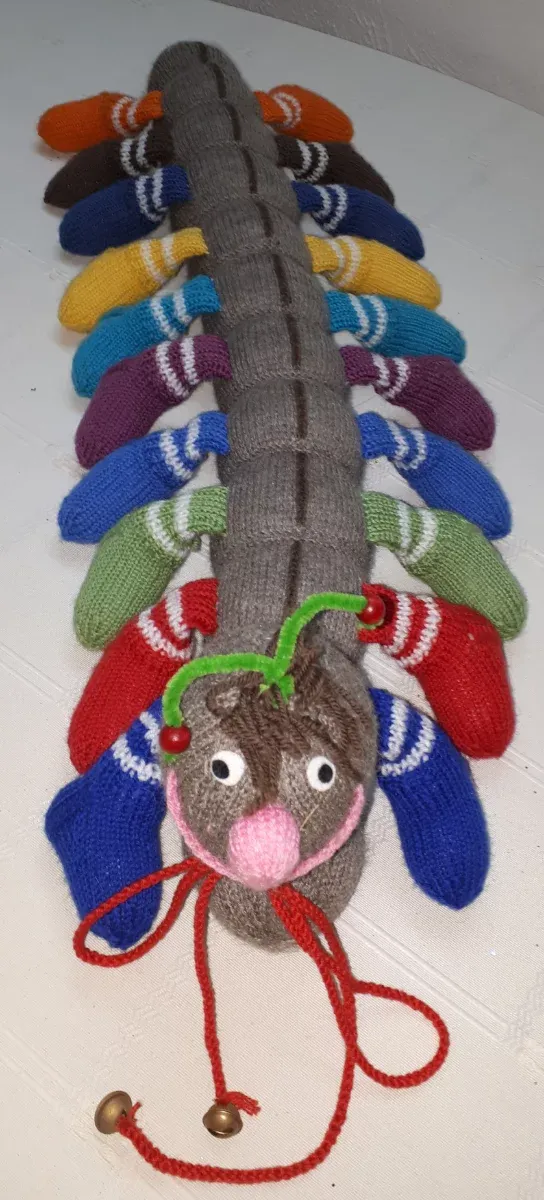 Grande ciempiés artesanal feito à mão