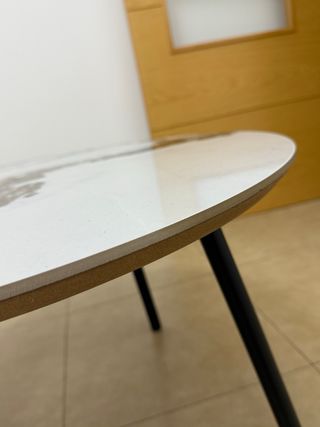 Mesa redonda porcelánico mármol