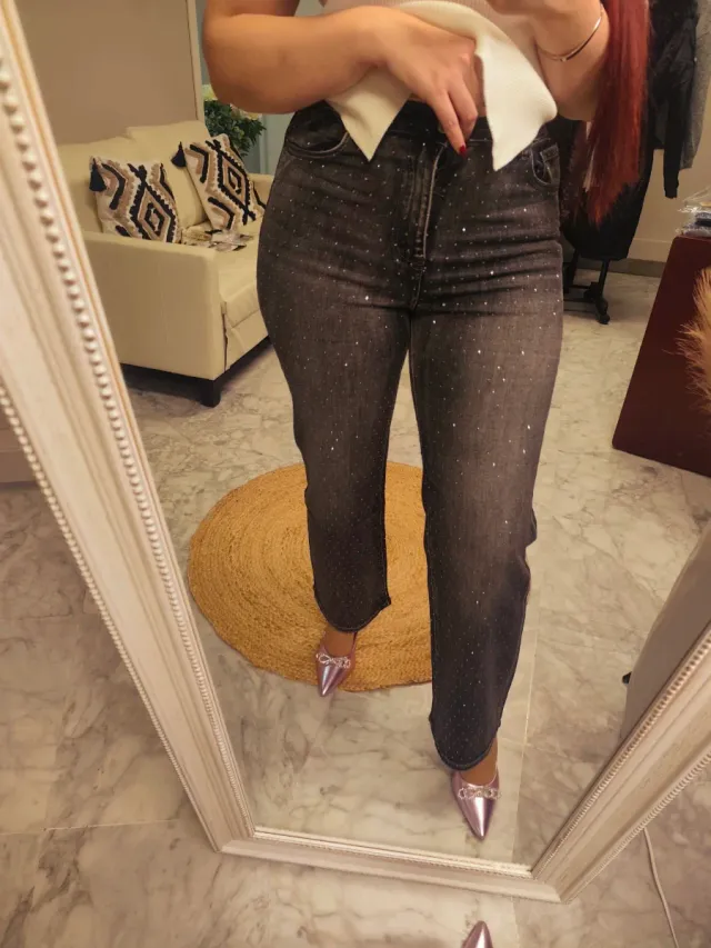 Vaqueros grises con brillos