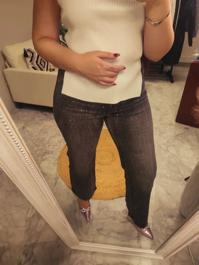 Vaqueros grises con brillos