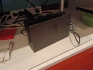 Nintendo Switch + funda+ mandos+ vargador y juegos