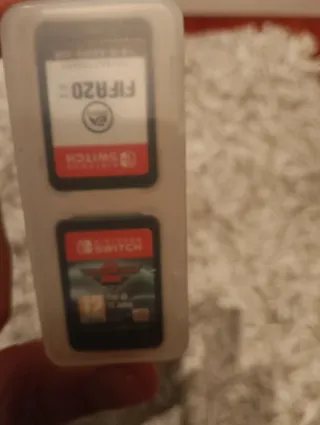 Nintendo Switch + funda+ mandos+ vargador y juegos