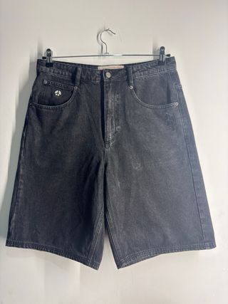 Pantalón corto Grimey negro con bordado