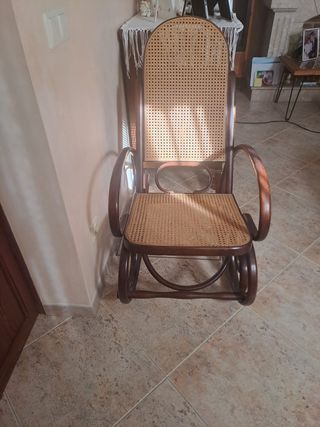 2 Sillas Balancín Ratán y Madera