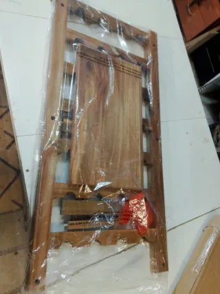 Botellero de madera maciza