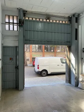 Puerta basculante de garaje