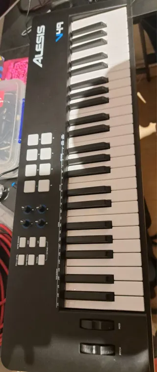 Set de instrumentos Strato/bajo/MIDI/Amp/Efectos