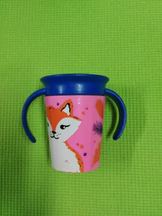 Chaqueta bebé azul suave y abrigada