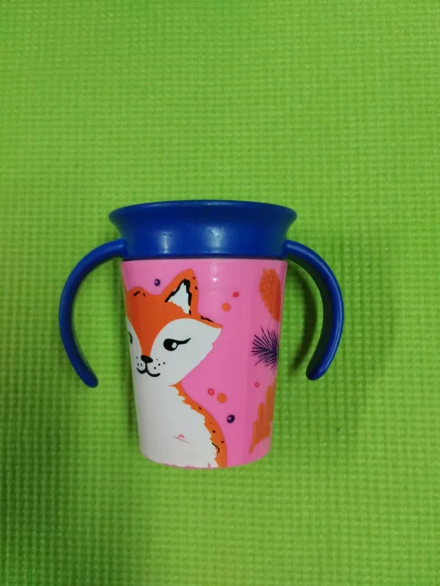 Chaqueta bebé azul suave y abrigada