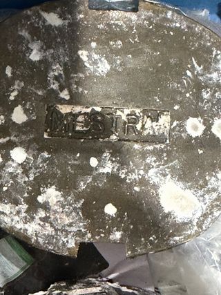 Mufla y brida para prótesis dentales Mestra.