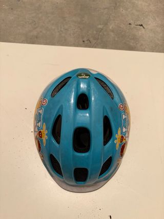Casco bici infantil azul animales