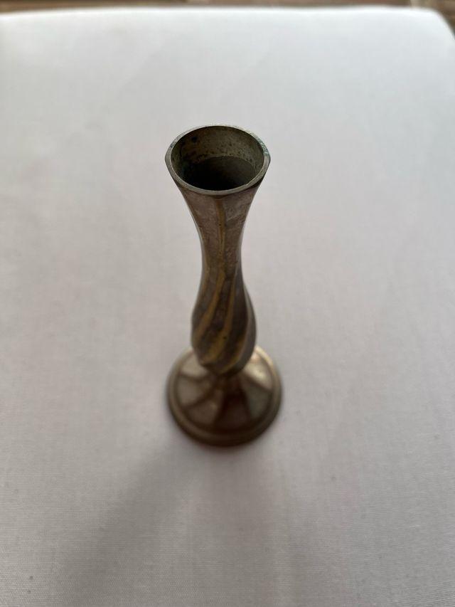 Antico candelabro porta candele in stile Art déco in ottone