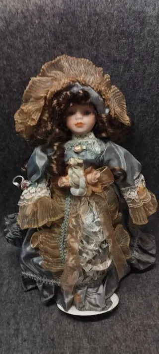 Vecchie bambole in porcellana 20 modelli diversi