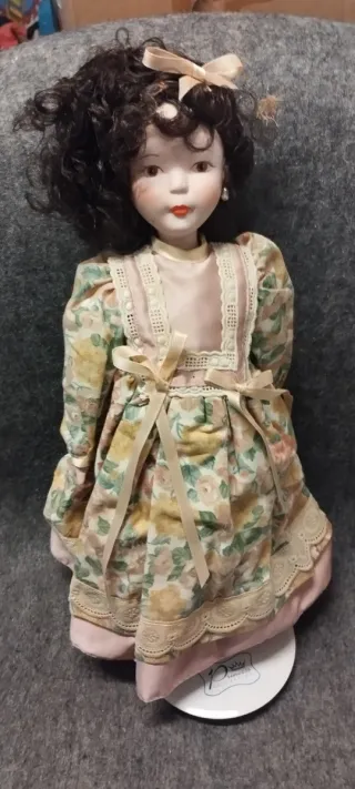 Vecchie bambole in porcellana 20 modelli diversi