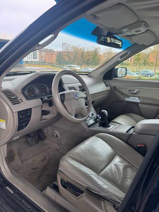 Volvo XC90 2004