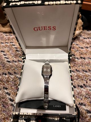 Reloj Guess Plateado Mujer