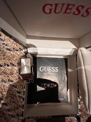 Reloj Guess Plateado Mujer