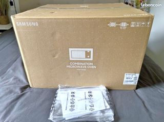 Forno microonde Samsung con friggitrice ad aria