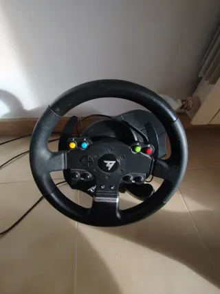 Volante Thrustmaster para Xbox/PC