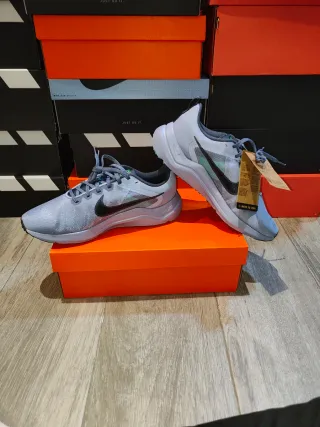 Nike Downshifter 12 Violeta Talla 45 sin estrenar