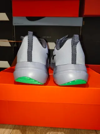 Nike Downshifter 12 Violeta Talla 45 sin estrenar