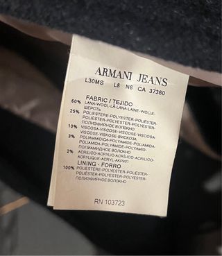 Abrigo ORIGINAL de Armani color Negro L