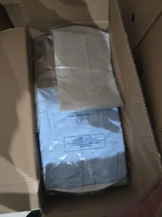 20 Camisas para hombre distintas tallas y 20 pares