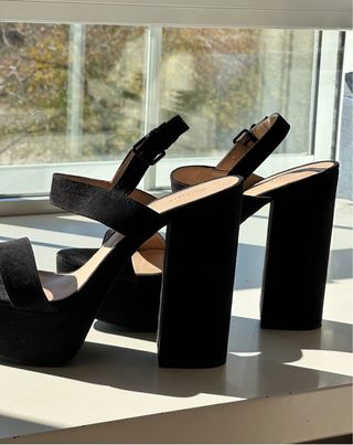 Zapatos de tacón negros plataforma