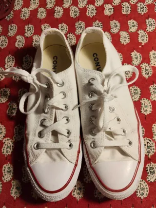 Zapatillas unisex Converse.