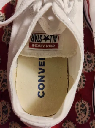 Zapatillas unisex Converse.