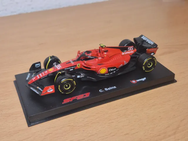 Ferrari F1 C. Sainz Coche Escala sf23