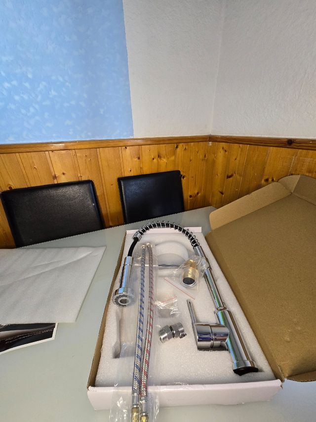 Rubinetto da cucina moderno grande