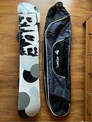 tabla de snowboard ride con fijaciones raiden.