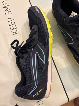 Zapatillas atletismo de clavos