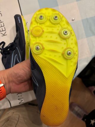 Zapatillas atletismo de clavos