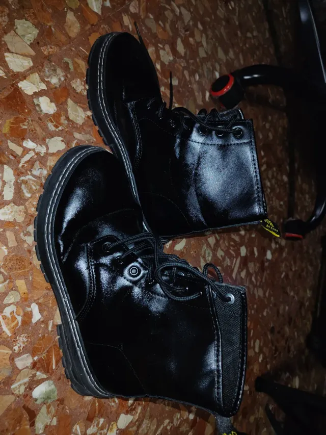 Botines negros hombre