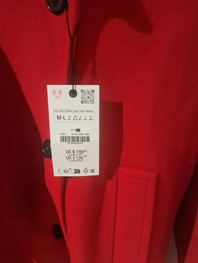 Abrigo Zara Rojo Talla L